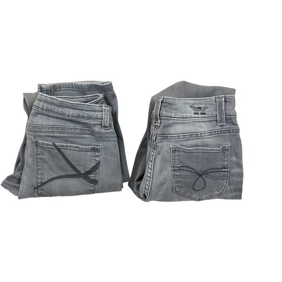Lot of 2 Lee Womens Perfect Fit Straight  Jeans Size 6 Gray Denim Light Wash - Picture 1 of 14